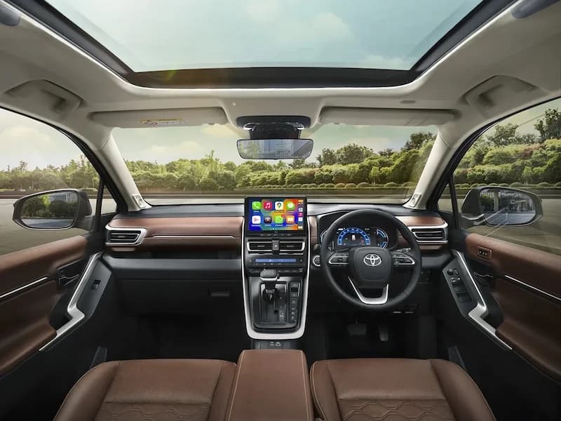 Toyota Hycross - photo 2