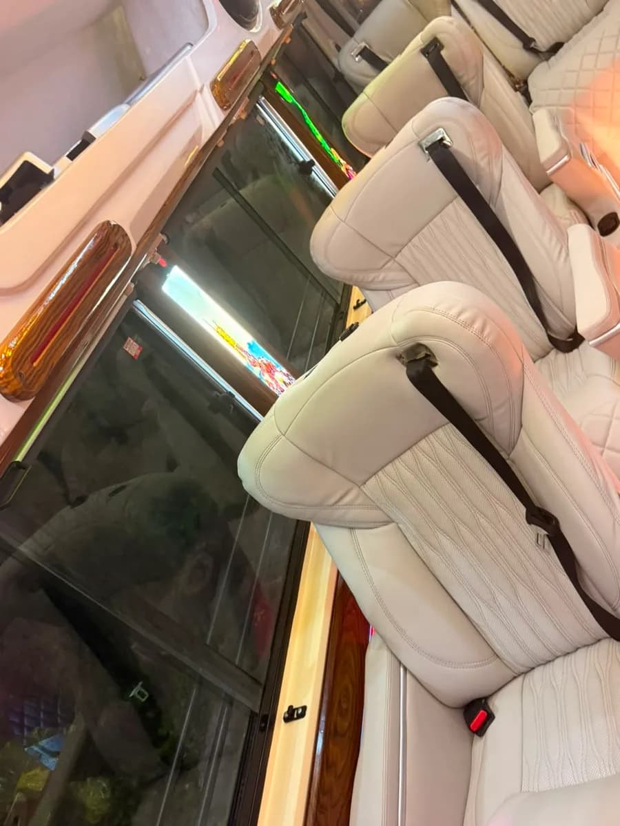 Luxury Traveller (10+1) thumbnail 7